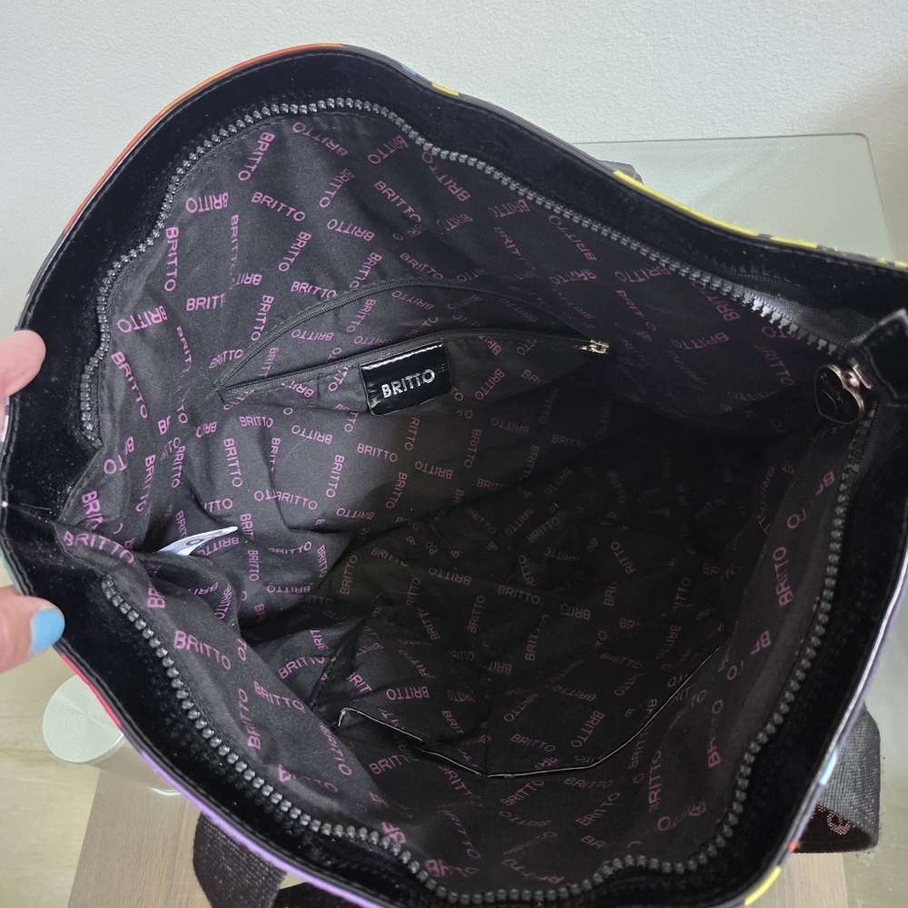 Romero Britto Medium Tote - Picture 6 of 11